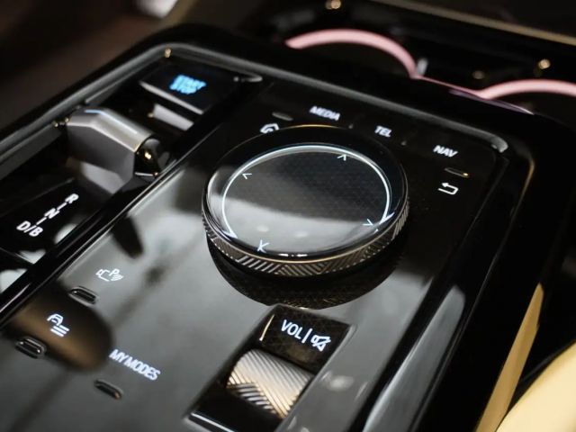 BMW i5 Sedan eDrive40