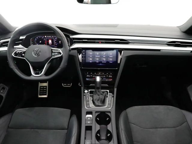 Volkswagen Arteon 2.0 TSI DSG R-Line