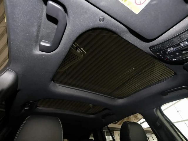 Mercedes-Benz EQB 300 4MATIC