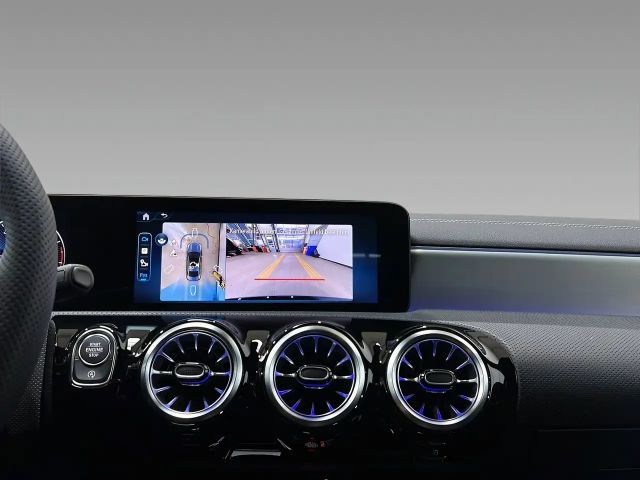 Mercedes-Benz CLA 200 AMG Line Coupé