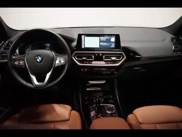 BMW X3 FACELIFT - LEDER - AUTOMAAT -
