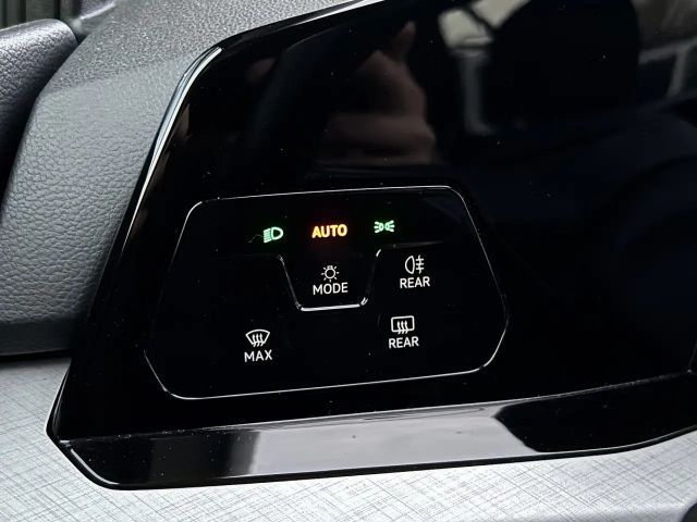 Volkswagen Golf DSG Life Variant