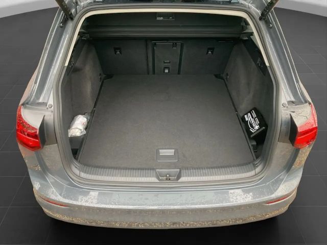 Volkswagen Golf 2.0 TDI DSG Life Variant