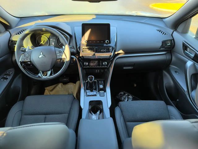 Mitsubishi Eclipse Cross 4WD CVT Intense PHEV