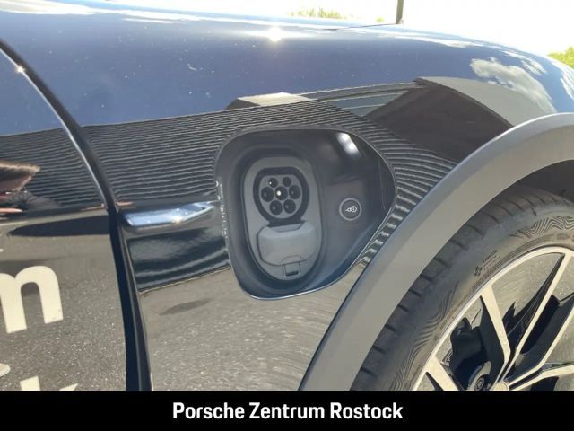 Porsche Taycan 4 Cross Turismo