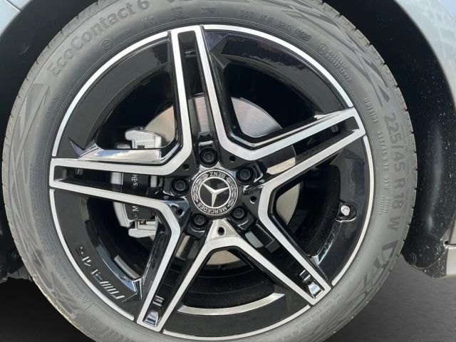 Mercedes-Benz B 200 AMG Line