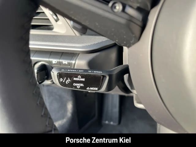 Porsche 992 4S Carrera Coupé