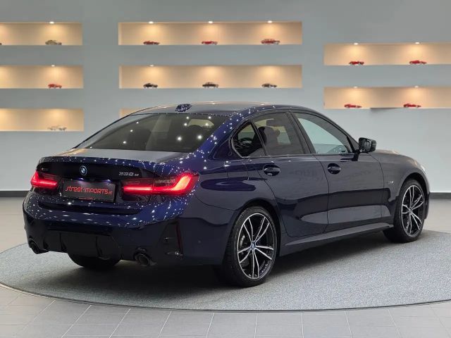 BMW 330 330e M-Sport Sedan xDrive