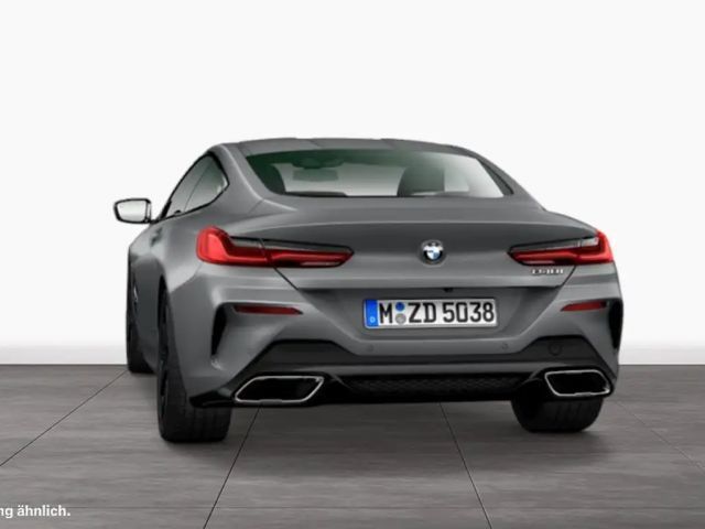 BMW 840 840i Coupé