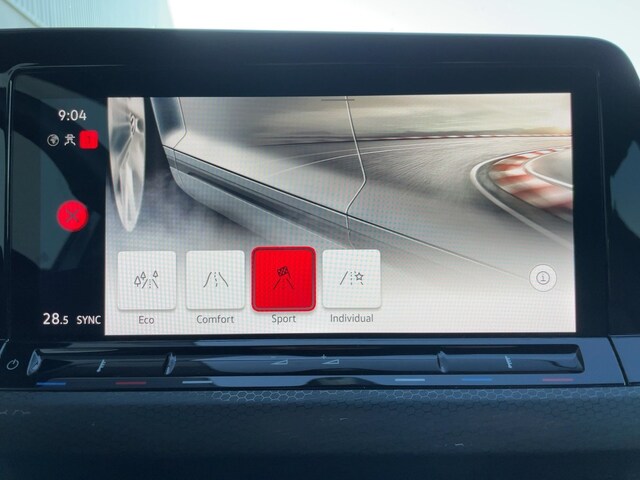 Volkswagen Golf 2.0 TSI DSG Golf VIII