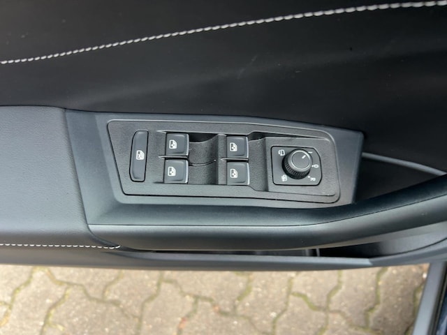 Volkswagen T-Roc 1.5 TSI DSG R-Line