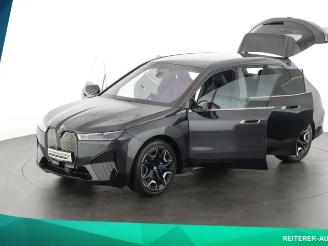 BMW iX xDrive40