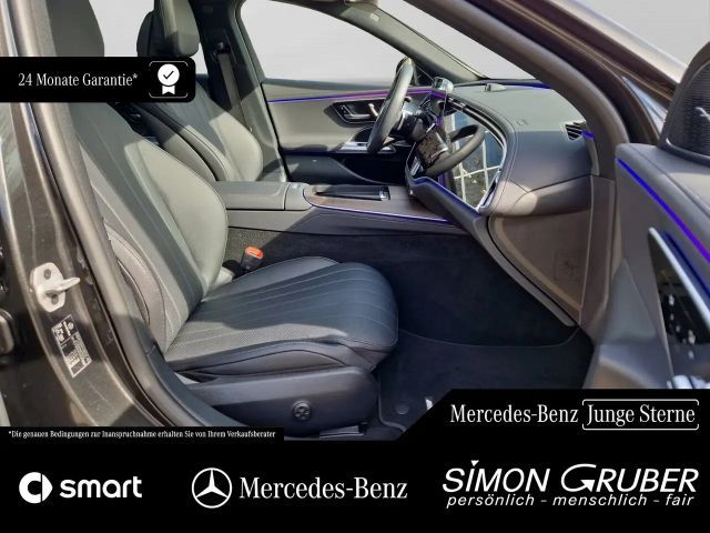 Mercedes-Benz E 220 AMG Line E 220 d Sedan