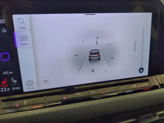 Volkswagen Golf 1.5 eTSI DSG Golf VIII R-Line