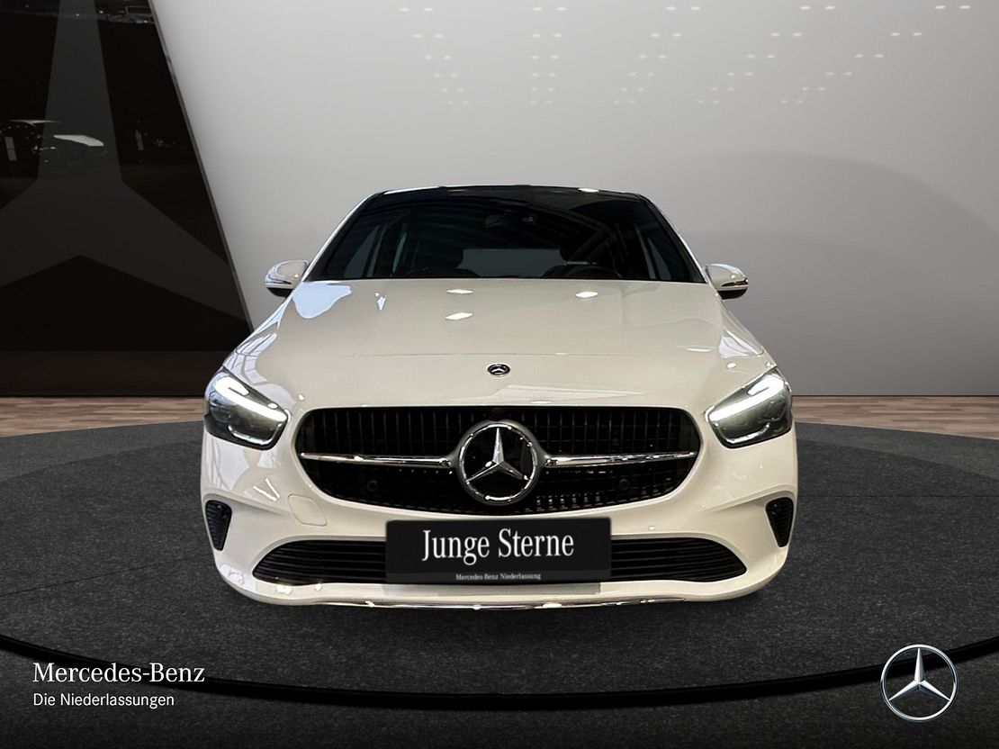 Mercedes-Benz B 200 Sedan