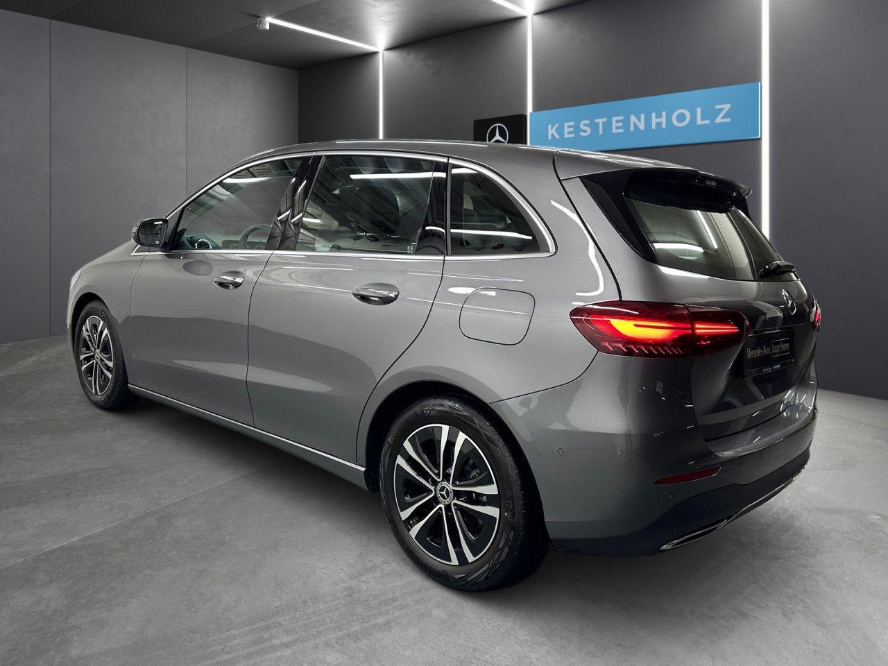 Mercedes-Benz B 200 Progressive Sedan