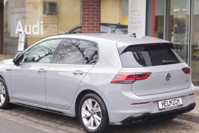 Volkswagen Golf 1.5 eTSI R-Line