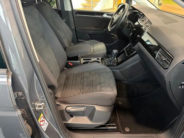 Volkswagen Touran DSG Highline R-Line