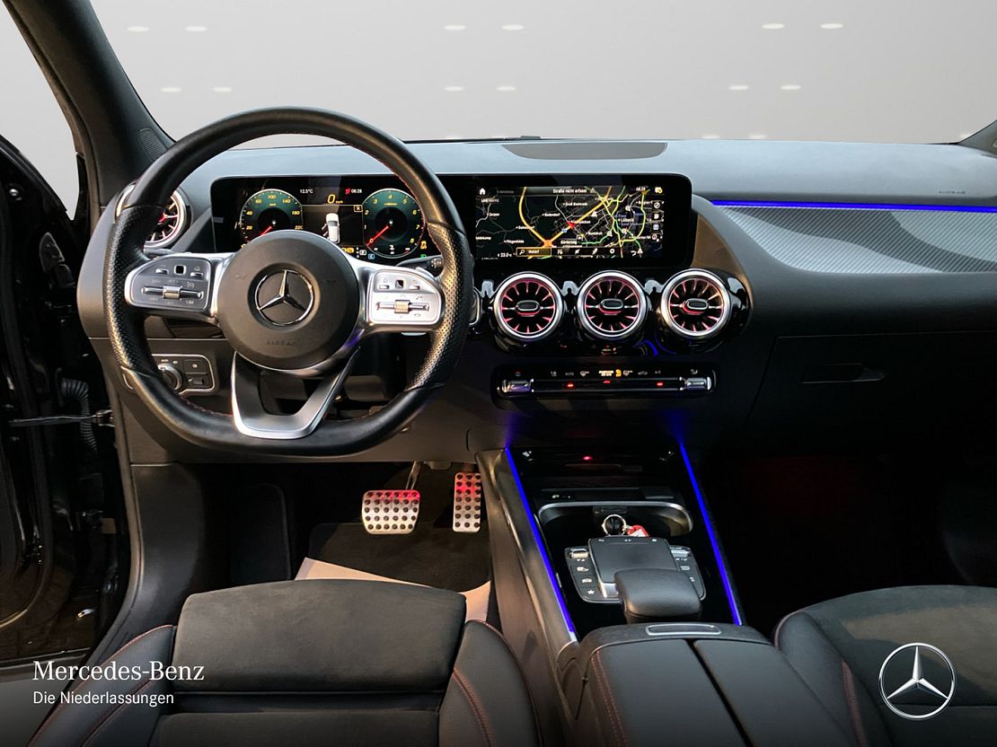 Mercedes-Benz GLA 200 AMG Line