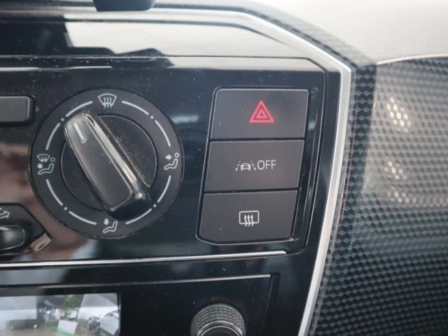 Volkswagen up! /DAB/KAMERA/PDC/BLUETOOTH