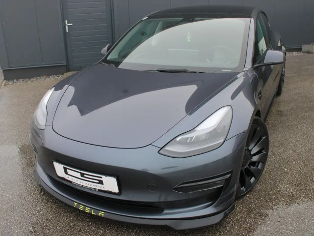 Tesla Model 3 AWD Performance