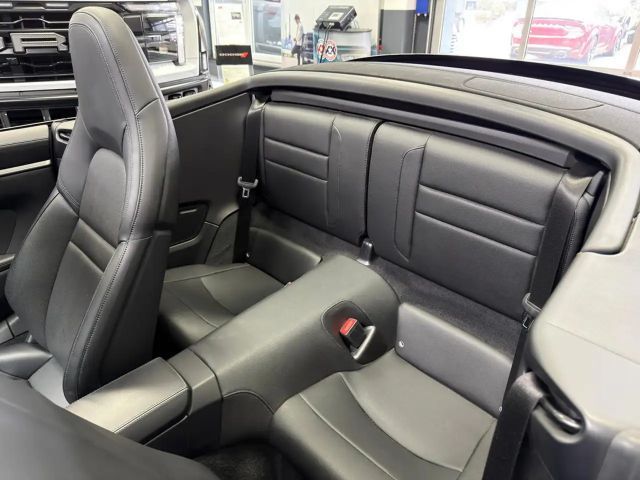 Porsche 992 Cabrio Carrera