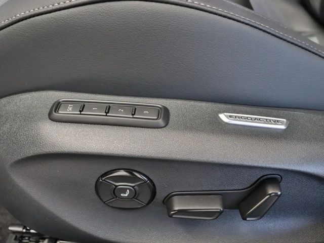 Volkswagen Passat DSG R-Line