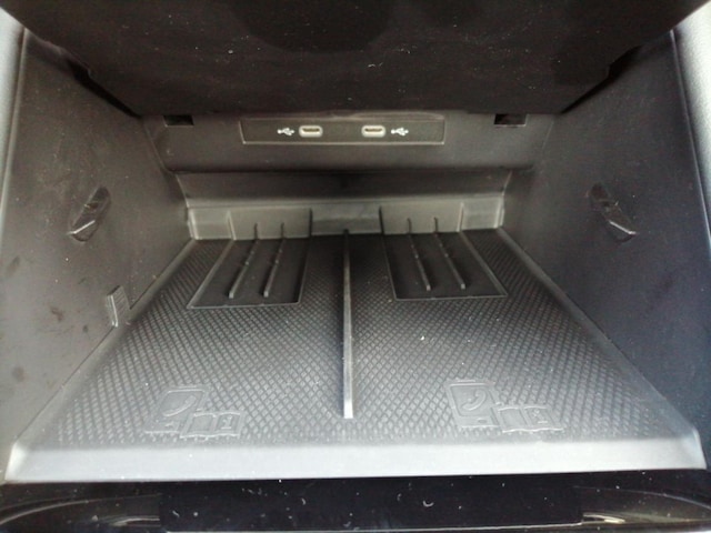 Volkswagen Tiguan 1.5 TSI DSG R-Line