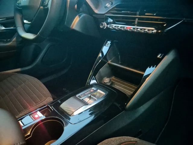 Peugeot E-2008 Active Pack