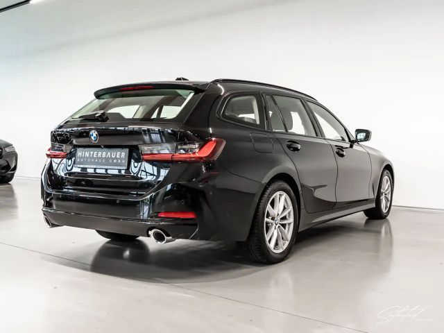 BMW 320 320d Touring xDrive