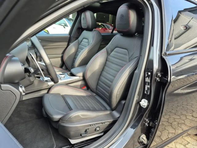 Alfa Romeo Giulia Q4