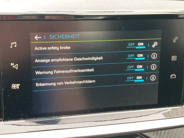 Peugeot E-208 e- 136 (e-) Verkehrszeichenerkennung