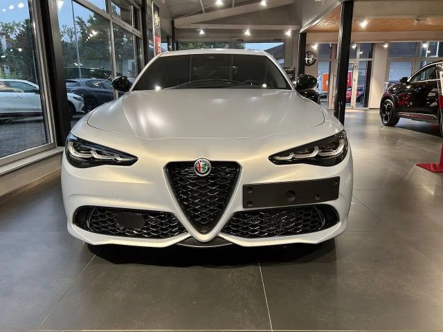 Alfa Romeo Giulia Q4