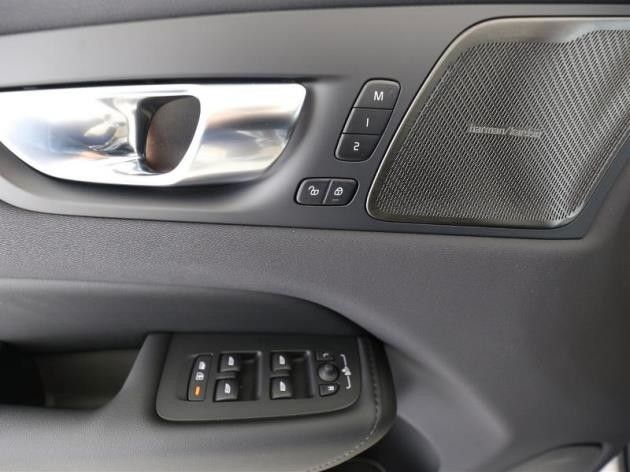 Volvo XC60 Dark Plus