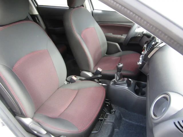 Mitsubishi Space Star Star