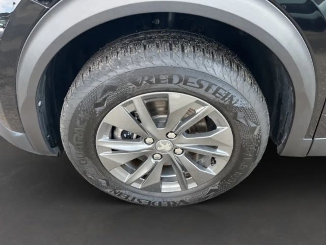 Peugeot E-2008 Active Pack