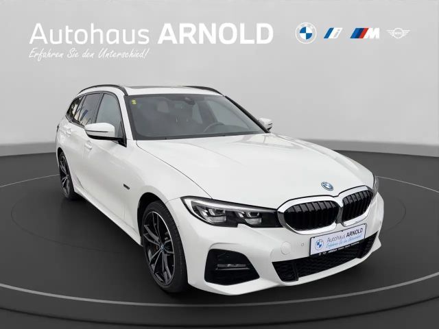 BMW 330 330e M-Sport Touring
