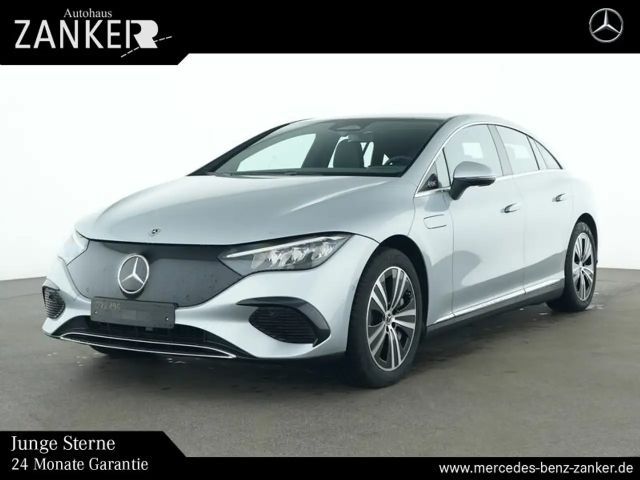 Mercedes-Benz EQE 300 Sedan