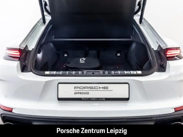 Porsche Panamera 4 E-Hybrid