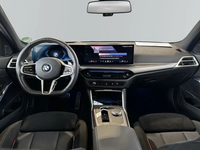 BMW 330 330i M-Sport Touring xDrive