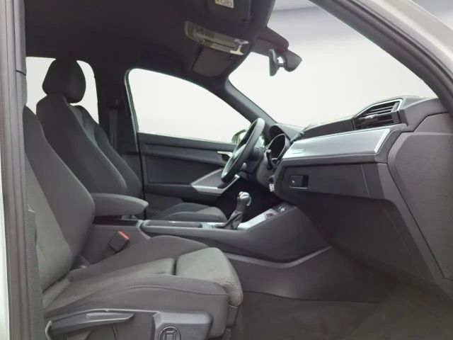 Audi Q3 35 TDI S-Tronic