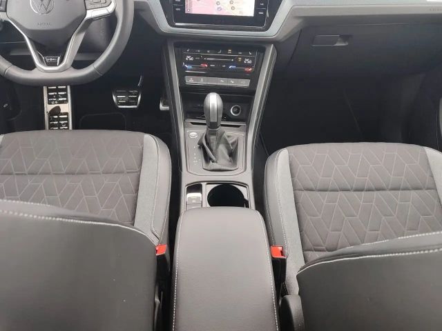 Volkswagen Touran 1.5 TSI DSG IQ.Drive