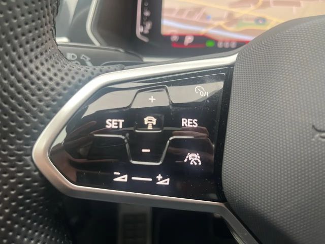 Volkswagen Tiguan 4Motion DSG R-Line