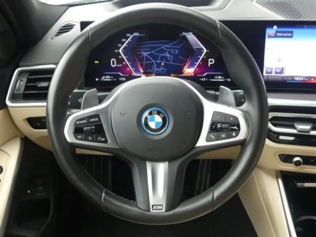 BMW 330 330e