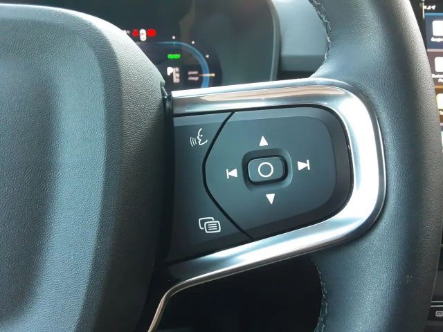 Volvo XC40 Plus Twin Engine