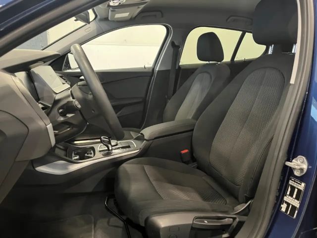 BMW 118 118i 5-deurs Sedan