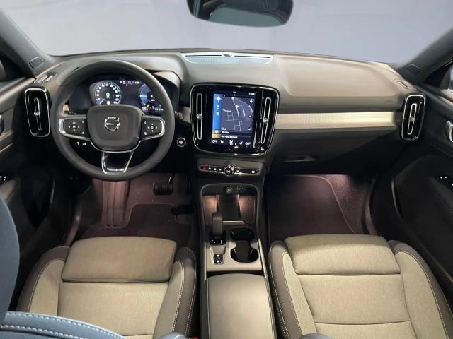 Volvo XC40 Core T5