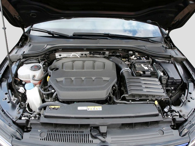 Volkswagen Golf 2.0 TSI DSG Golf VIII