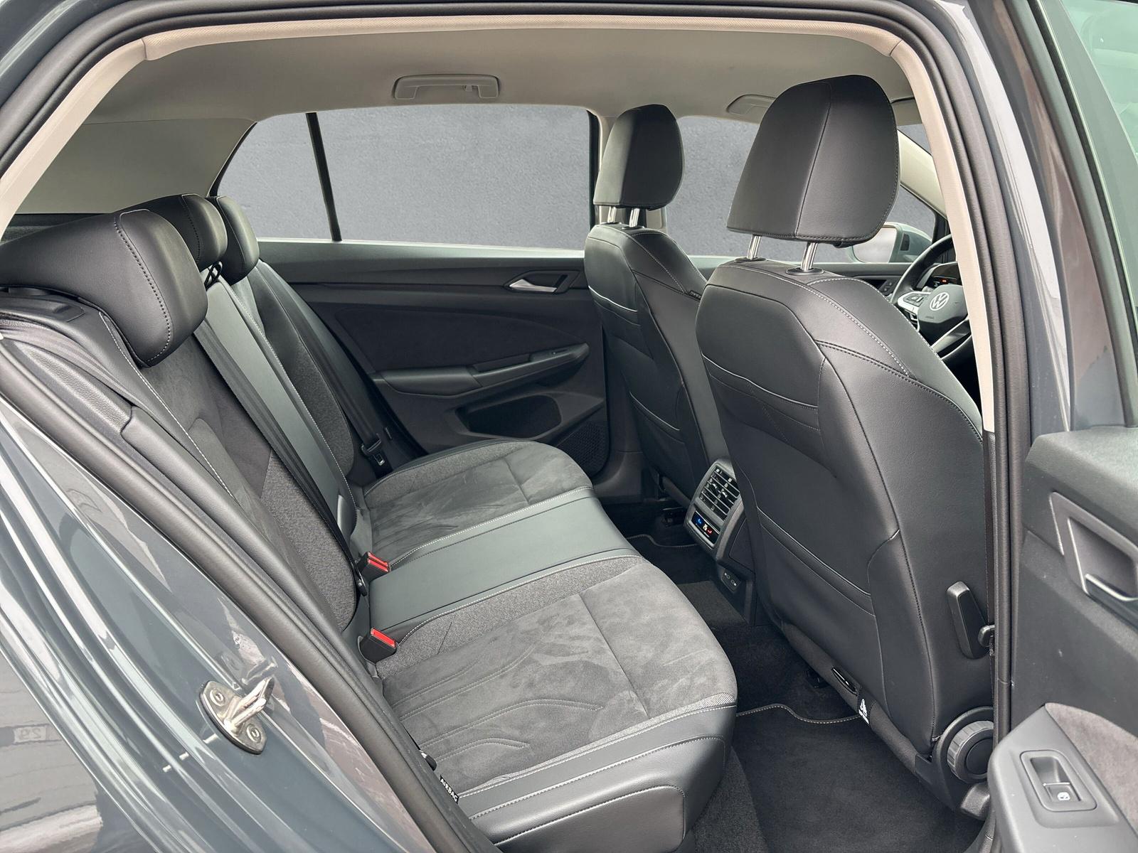 Volkswagen Golf 1.5 eTSI Style