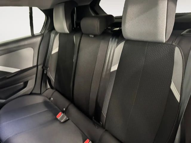 Opel Astra 1.2 Turbo Edition Turbo